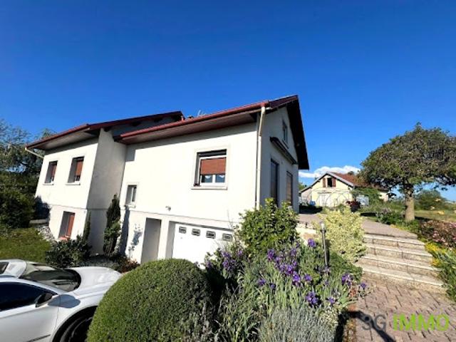 Vente Villa 7 pièces 145 m2 Sercoeur