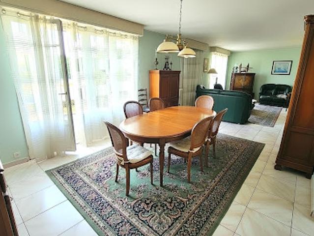 Vente Villa 7 pièces 146.79 m2 Locmiquélic