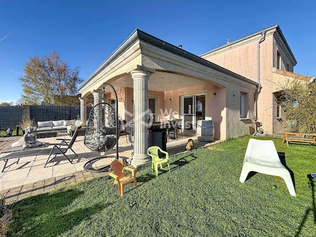 Vente Villa 7 pièces 150 m2 Cosnes et Romain