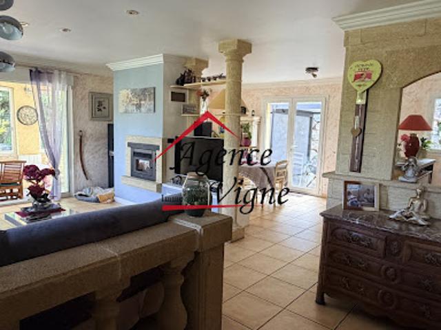 Vente Villa 7 pièces 150 m2 Robiac Rochessadoule