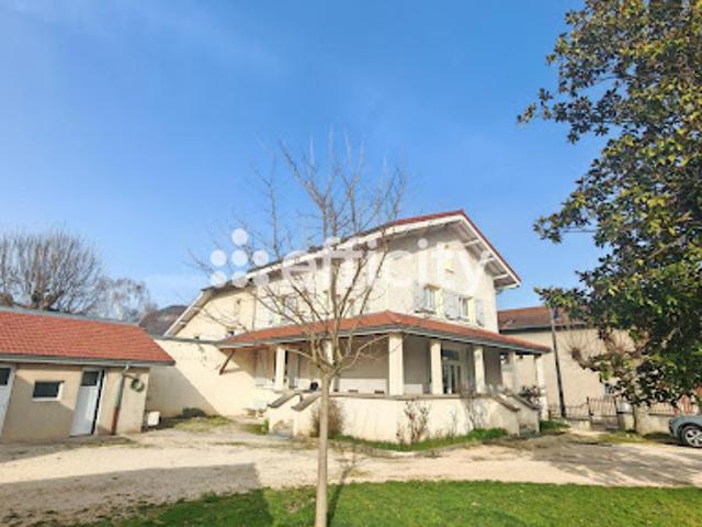 Vente Villa 7 pièces 153 m2 Voiron