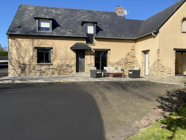 Vente Villa 7 pièces 160 m2 Saint Aubin du Pavail