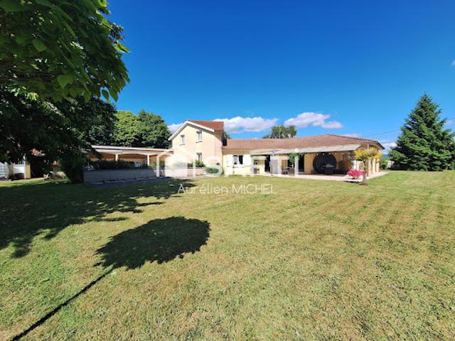 Vente Villa 7 pièces 166 m2 Varambon