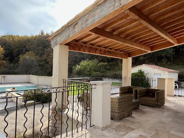 Vente Villa 7 pièces 167 m2 Malemort du Comtat
