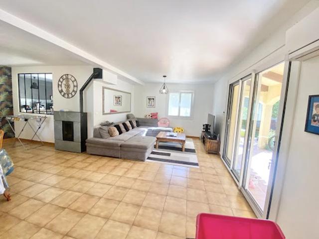 Vente Villa 7 pièces 170 m2 Villemolaque