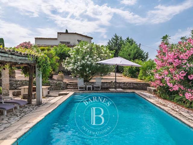 Vente Villa 7 pièces 180 m2 Vence