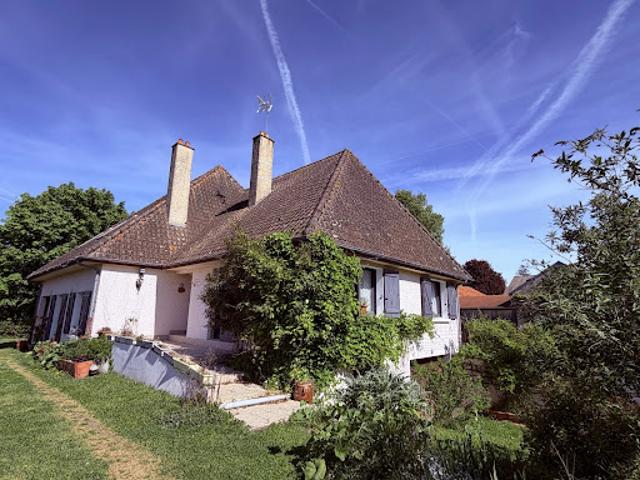 Vente Villa 7 pièces 184.1 m2 Lussac les Eglises