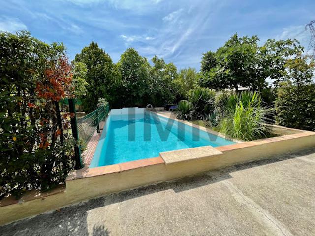 Vente Villa 7 pièces 188 m2 Laudun l'Ardoise