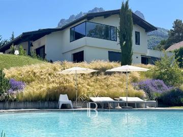 Vente Villa 7 pièces 190 m2 Menthon Saint Bernard