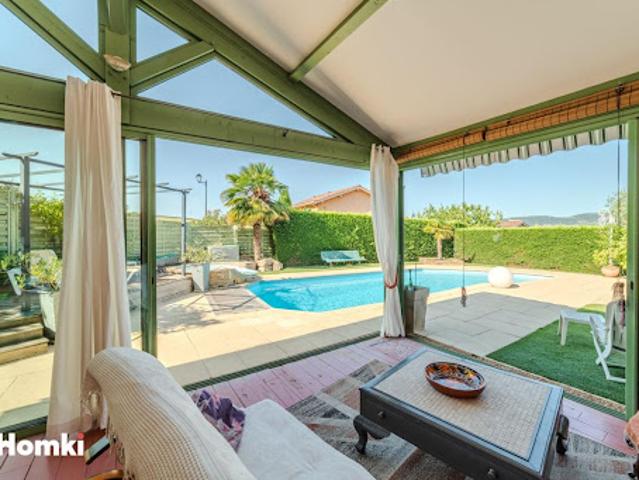 Vente Villa 7 pièces 190 m2 Pommiers