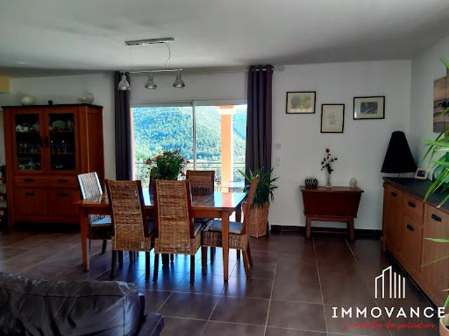 Vente Villa 7 pièces 195.92 m2 Montjaux