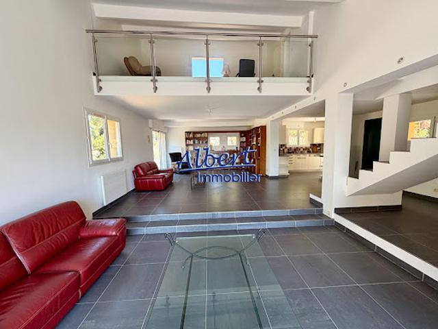 Vente Villa 7 pièces 195 m2 Ollioules