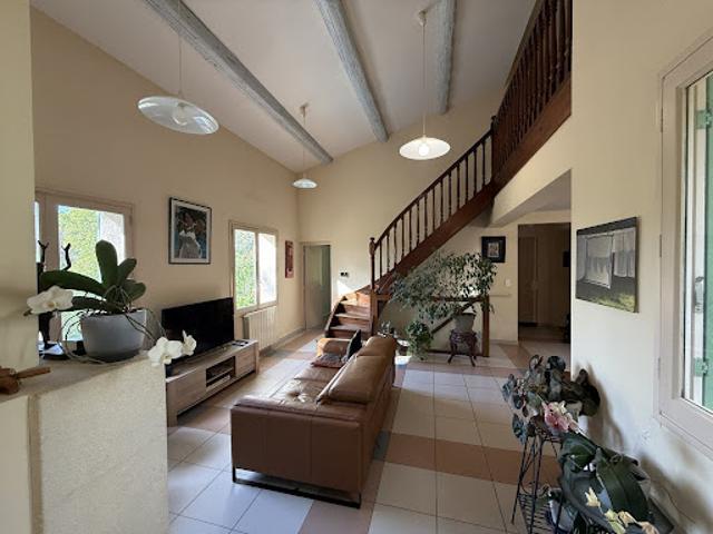 Vente Villa 7 pièces 196 m2 Saint Clément de Rivière