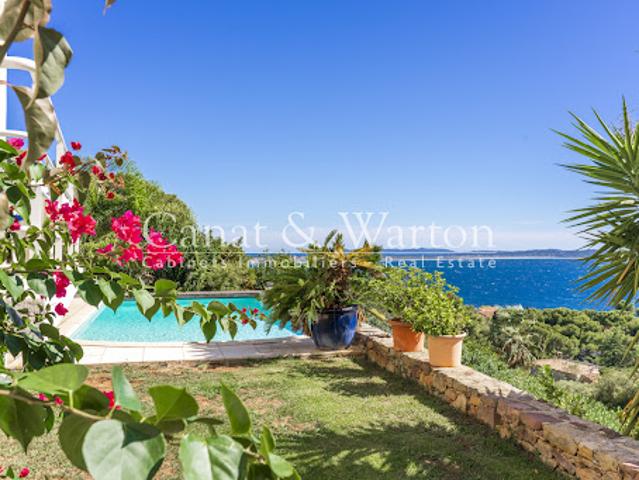 Vente Villa 7 pièces 200 m2 Carqueiranne