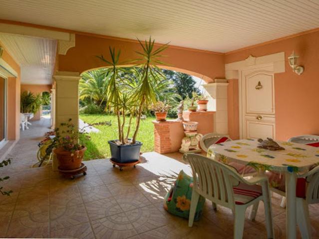 Vente Villa 7 pièces 200 m2 Gan