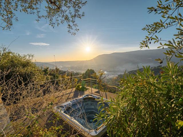 Vente Villa 7 pièces 201 m2 Castagniers