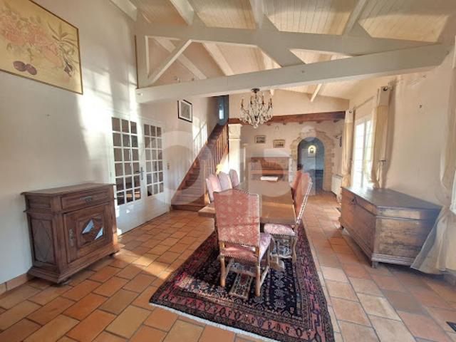 Vente Villa 7 pièces 205 m2 Médis