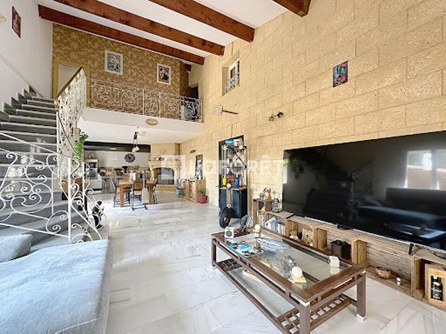 Vente Villa 7 pièces 206 m2 Lunel
