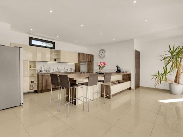 Vente Villa 7 pièces 210 m2 Castanet Tolosan