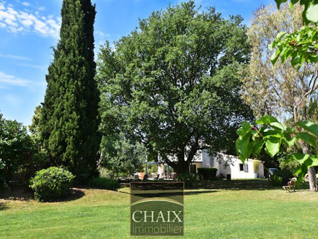 Vente Villa 7 pièces 215 m2 Aubagne