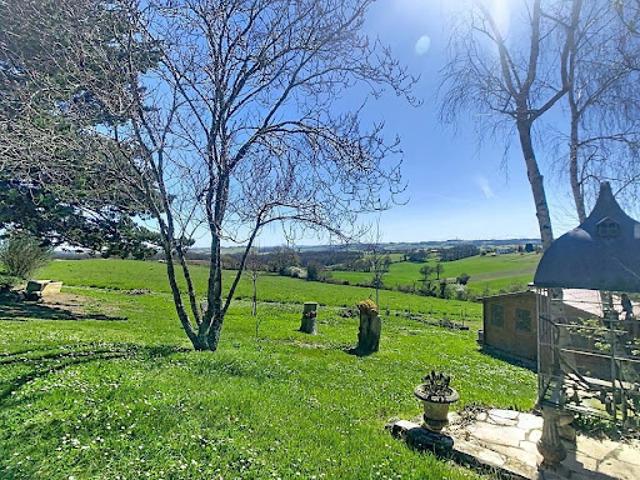 Vente Villa 7 pièces 218 m2 Castelnau Barbarens