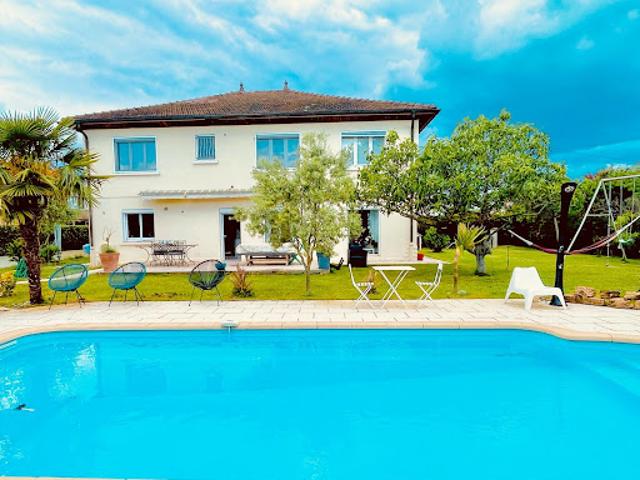 Vente Villa 7 pièces 218 m2 Jonage