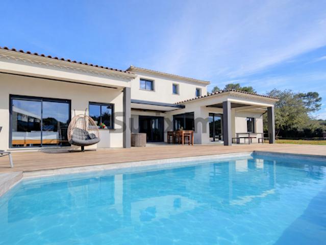 Vente Villa 7 pièces 220 m2 Nimes