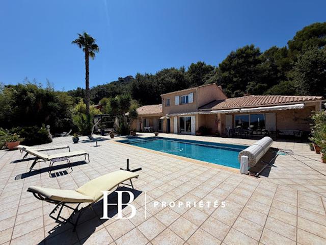 Vente Villa 7 pièces 222 m2 Six Fours les Plages