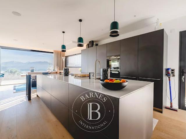 Vente Villa 7 pièces 223 m2 Annecy le Vieux