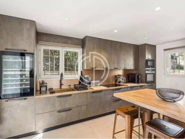 Vente Villa 7 pièces 230 m2 Le Cannet