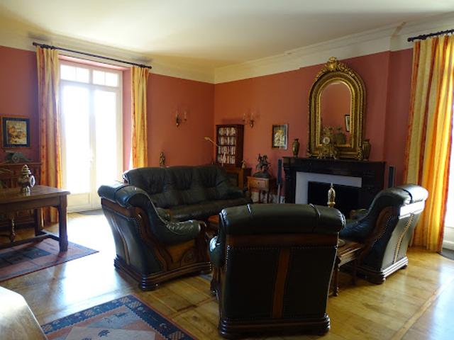 Vente Villa 7 pièces 233 m2 Saint Céré