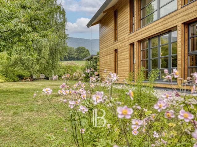 Vente Villa 7 pièces 245.6 m2 Divonne les Bains