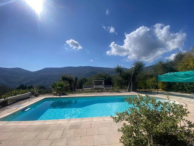 Vente Villa 7 pièces 245 m2 Contes