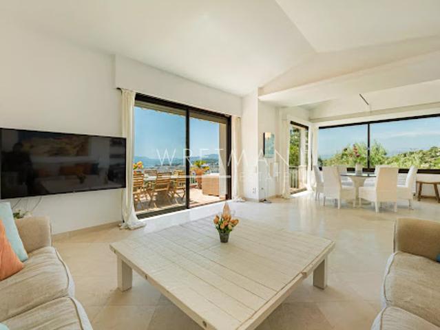 Vente Villa 7 pièces 250 m2 Cannes