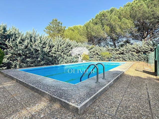 Vente Villa 7 pièces 250 m2 Saint Saturnin lès Apt