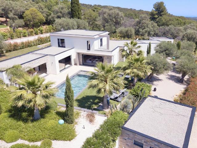 Vente Villa 7 pièces 250 m2 Valbonne