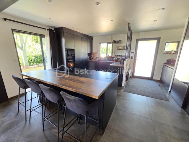 Vente Villa 7 pièces 267 m2 La Salle
