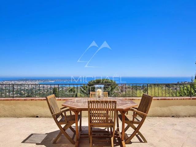 Vente Maison 7 pièces 270 m2 Vallauris
