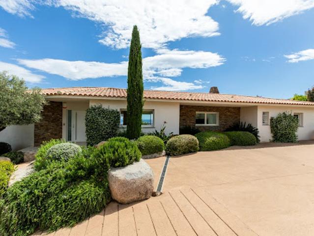 Vente Villa 7 pièces 274 m2 Sari Solenzara