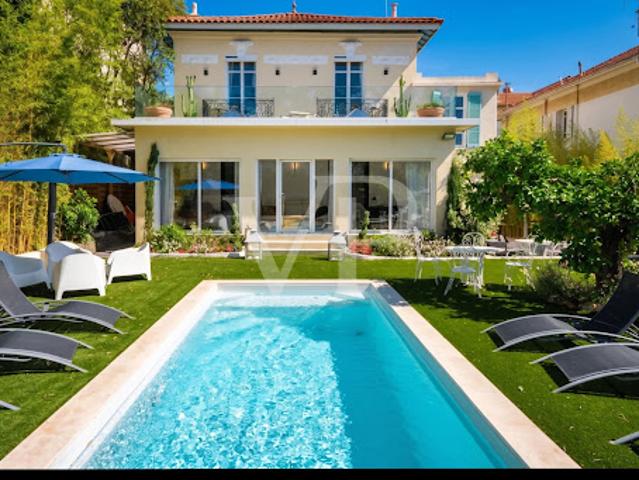 Vente Villa 7 pièces 276 m2 Le Cannet