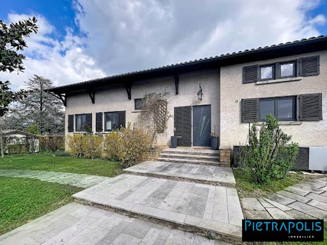 Vente Villa 7 pièces 278.47 m2 Corcelles en Beaujolais