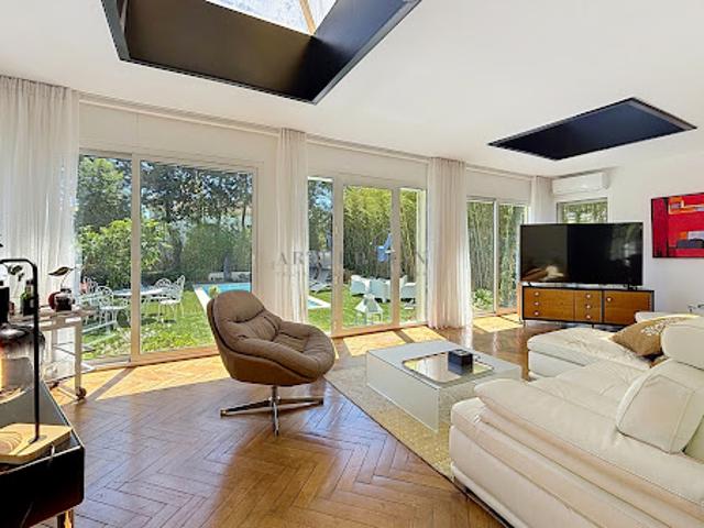Vente Villa 7 pièces 280 m2 Le Cannet