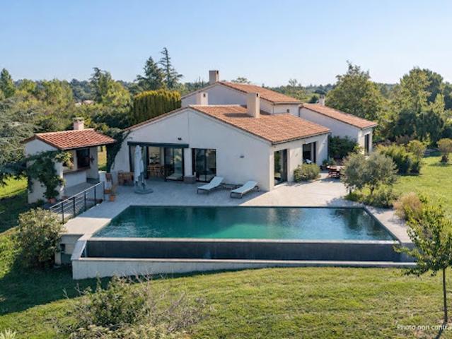 Vente Villa 7 pièces 283 m2 Vieille Toulouse