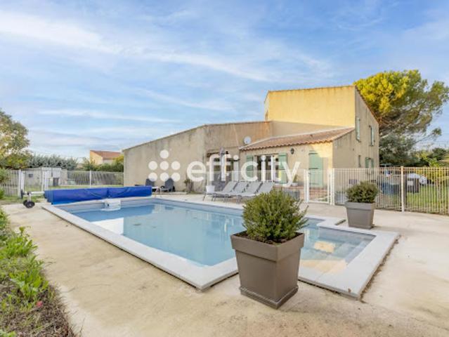 Vente Villa 7 pièces 284 m2 Rognac