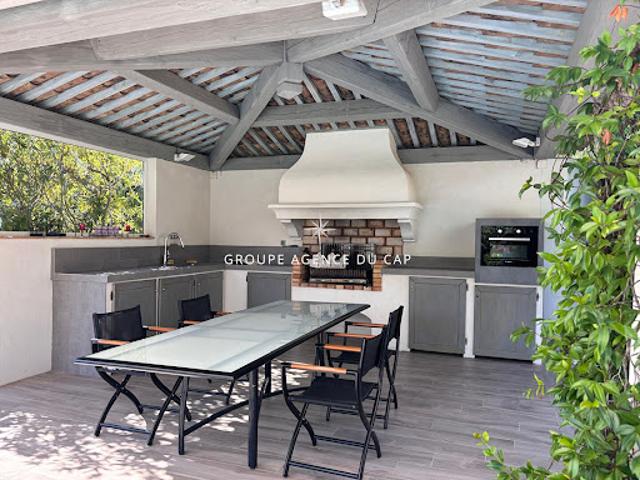 Vente Villa 7 pièces 290 m2 Saint raphael