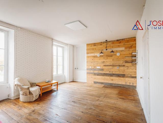 Vente Villa 7 pièces 295 m2 Montmorillon