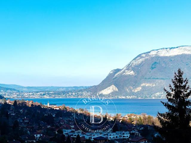 Vente Villa 7 pièces 330 m2 Sevrier