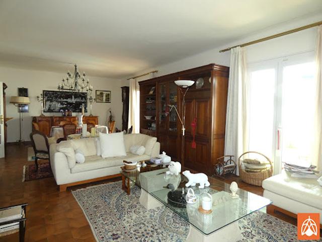 Vente Villa 7 pièces 335 m2 Lamanon
