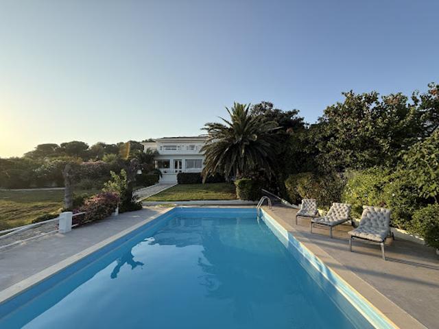 Vente Villa 7 pièces 370 m2 Sète