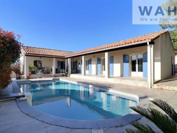 Vente Villa 7 Pièces de 207 m2 Terrain de 825 m2 Piscin
